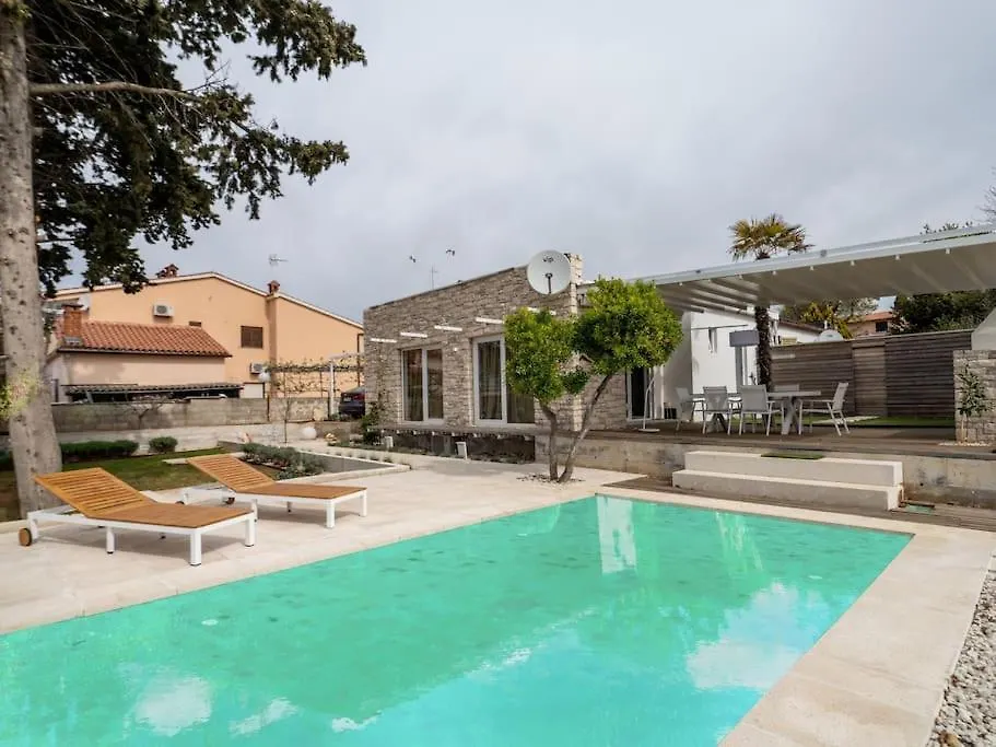 Villa Sad - Prelijepa Kuca U Srcu Medulina Holiday home Medulin